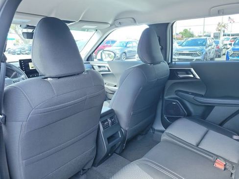 New 2026 Mitsubishi Outlander ES FWD image 13