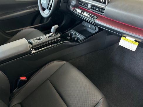 New 2026 Toyota Prius Plug-In Hybrid image 18