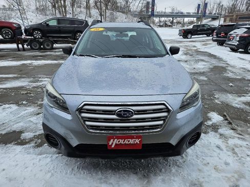 Used 2016 Subaru Outback 2.5i image 2
