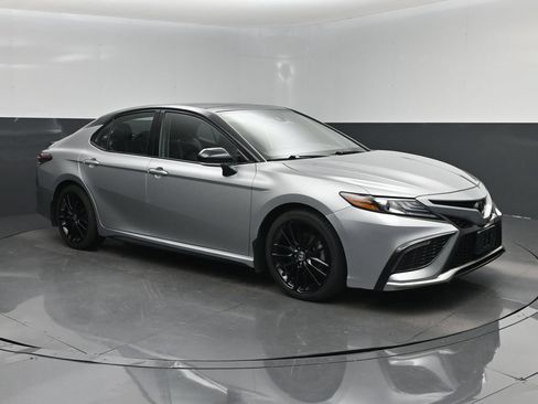 Used 2023 Toyota Camry XSE w/ Cold Weather Package AWD/4WD image 1