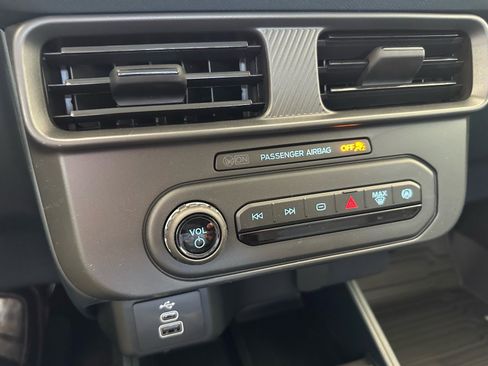 New 2026 Ford Maverick XL FWD image 34