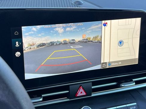 Certified 2024 Hyundai Elantra SEL image 16