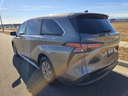 Used 2022 Toyota Sienna XLE