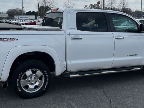 Used 2012 Toyota Tundra Limited w/ Memory Pkg image 9