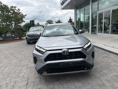Used 2023 Toyota RAV4 SE AWD/4WD image 4