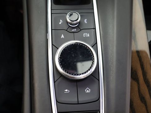 Used 2023 Cadillac Escalade ESV Sport Platinum w/ LPO, ONYX Package image 73