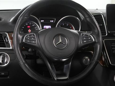 Used 2019 Mercedes-Benz GLS 450 4MATIC image 7
