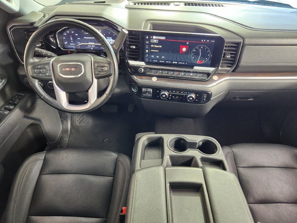 Used 2025 GMC Sierra 1500 SLT AWD/4WD image 15