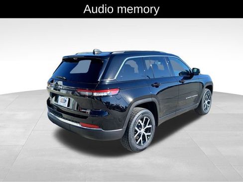 New 2025 Jeep Grand Cherokee Limited w/ Luxury Tech Group II AWD/4WD image 5