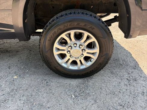 Used 2018 RAM 3500 Laramie w/ Snow Chief Group AWD/4WD image 32