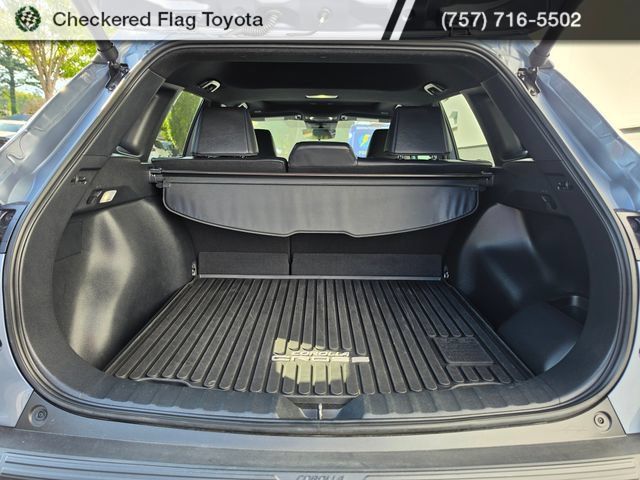 Used 2024 Toyota Corolla Cross AWD Hybrid w/ Convenience Package image 12