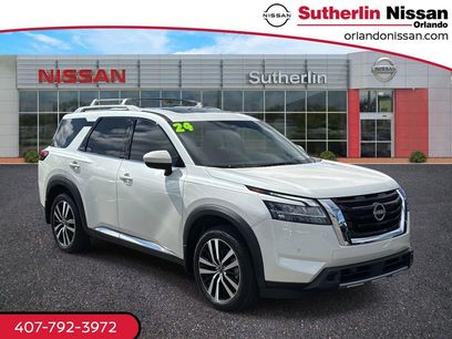Used 2024 Nissan Pathfinder Platinum w/ Cargo Package