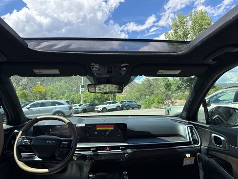 New 2026 Kia Sorento SX Prestige w/ Olive Brown Leather Package image 31