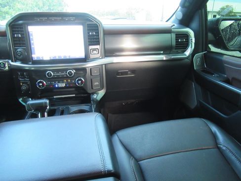 Used 2021 Ford F150 Lariat AWD/4WD image 14