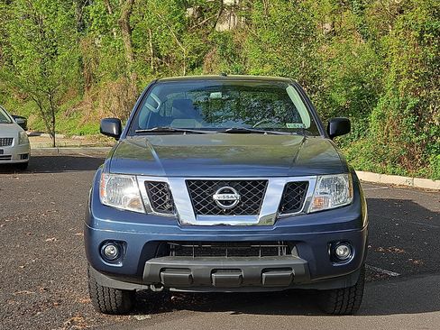 Used 2017 Nissan Frontier SV w/ SV Value Truck Package image 2