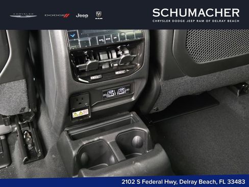 New 2025 Jeep Grand Cherokee L Laredo RWD image 10