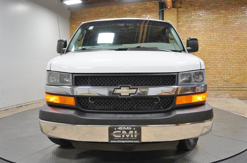Used 2016 Chevrolet Express 3500 LT w/ LT Preferred Equipment Group RWD image 4