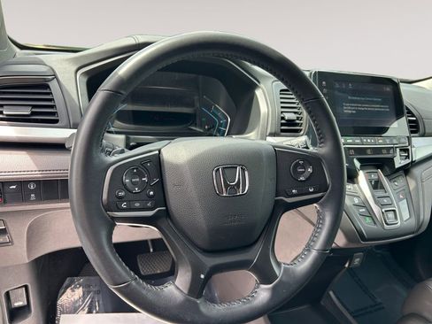Used 2023 Honda Odyssey EX-L image 12