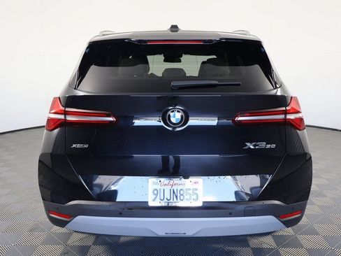 Used 2025 BMW X3 xDrive30i w/ Premium Package AWD/4WD image 5