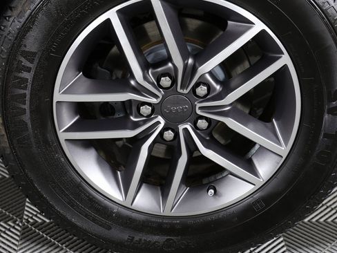 Used 2020 Jeep Grand Cherokee Limited w/ Luxury Group II image 7