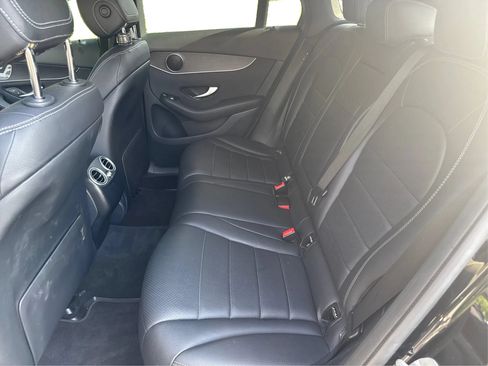 Used 2021 Mercedes-Benz GLC 300 4MATIC image 13