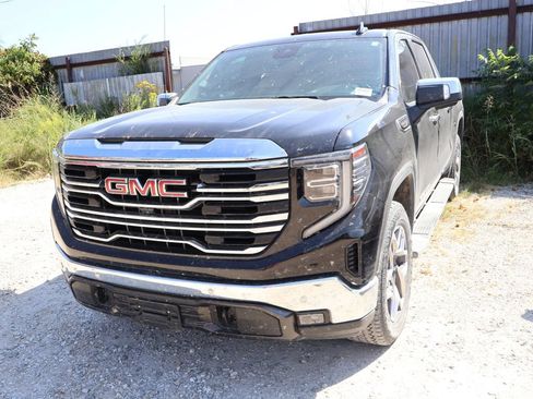 Used 2025 GMC Sierra 1500 SLT w/ SLT Premium Plus Package AWD/4WD image 2