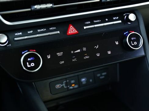 Certified 2025 Hyundai Sonata SEL FWD image 38