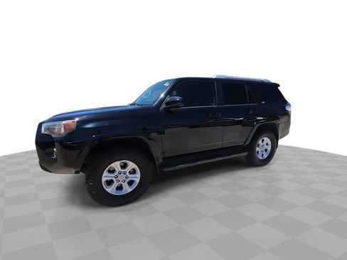 Used 2015 Toyota 4Runner SR5 RWD image 4