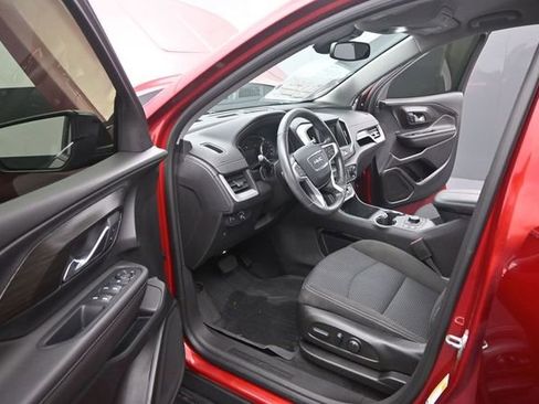 Used 2023 GMC Terrain SLE FWD image 9