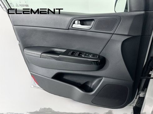 Used 2019 Kia Sportage EX image 27