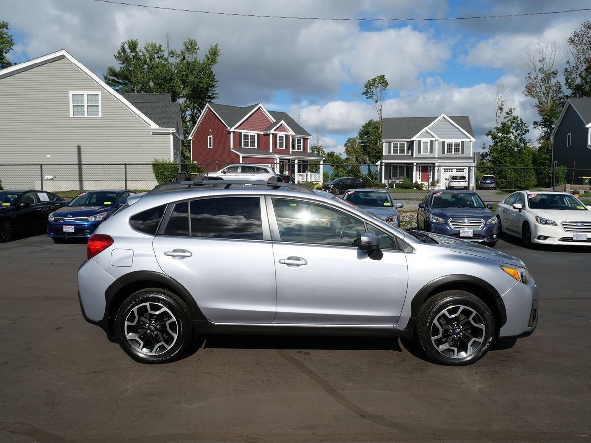 Used 2017 Subaru Crosstrek 2.0i Limited AWD/4WD image 8