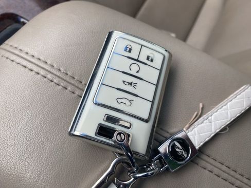 Used 2013 Cadillac XTS Luxury w/ Driver Awareness Package image 14