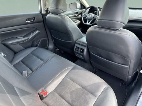 Used 2019 Nissan Altima 2.5 Platinum FWD image 15