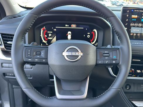 New 2026 Nissan Rogue Platinum image 17