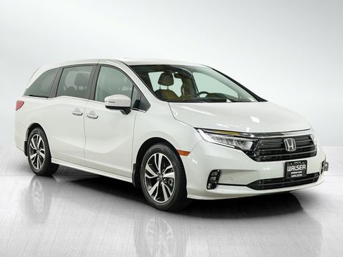 Used 2023 Honda Odyssey Touring image 7