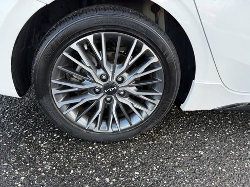 Used 2023 Kia Forte GT-Line w/ GT-Line Technology Package image 12