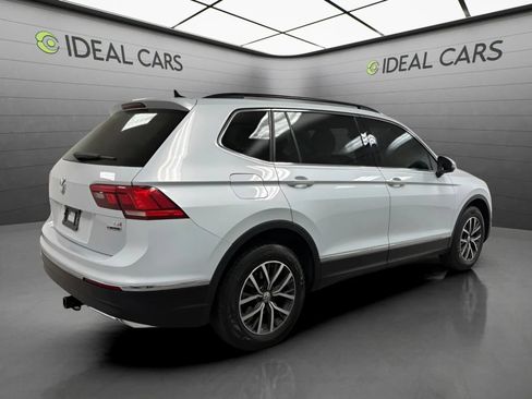Used 2018 Volkswagen Tiguan SE w/ 3rd Row Seat Package AWD/4WD image 5