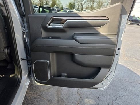 Used 2024 Chevrolet Silverado 1500 LT image 20