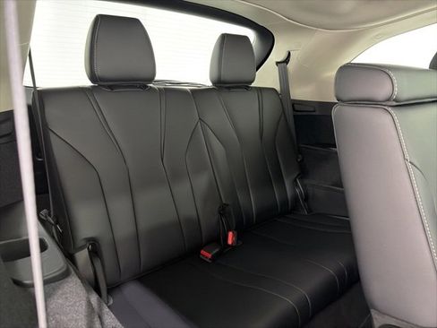Certified 2023 Acura MDX SH-AWD w/ Technology Package image 26