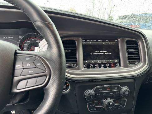 Used 2022 Dodge Charger R/T w/ Plus Group image 30