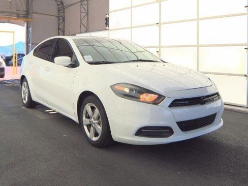 Used 2016 Dodge Dart SXT image 2