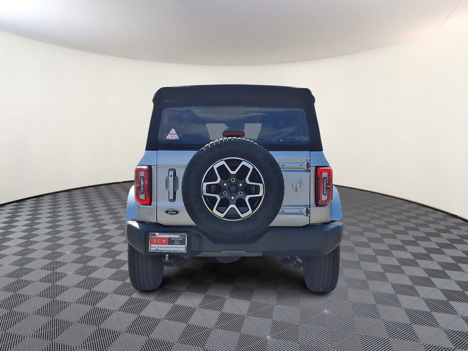 Used 2023 Ford Bronco Outer Banks AWD/4WD image 6