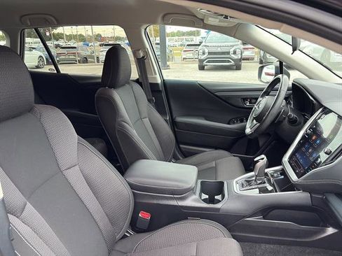 Used 2021 Subaru Outback Premium image 9