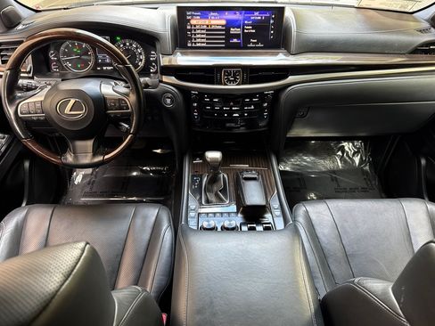 Used 2020 Lexus LX 570 4WD w/ Sport Package image 16