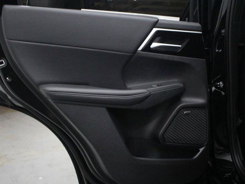 New 2026 Mitsubishi Outlander LE image 26