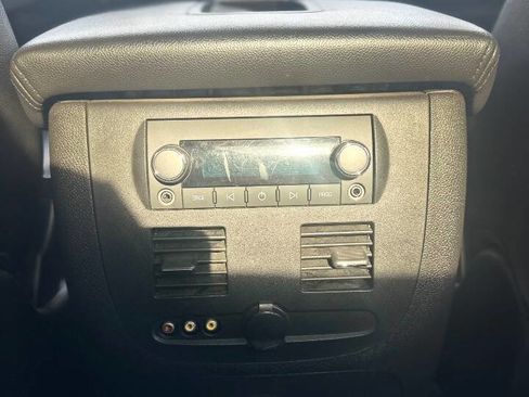 Used 2013 Chevrolet Avalanche LTZ image 34