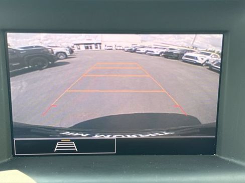 Certified 2023 GMC Terrain SLE w/ Driver Convenience Package AWD/4WD image 14