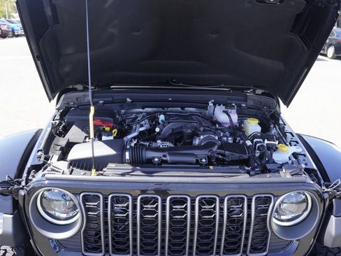 New 2026 Jeep Wrangler Unlimited Rubicon AWD/4WD image 29