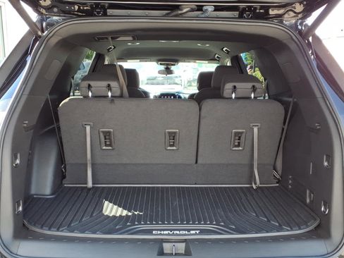 Used 2023 Chevrolet Traverse LT w/ LPO, Floor Liner Package AWD/4WD image 19