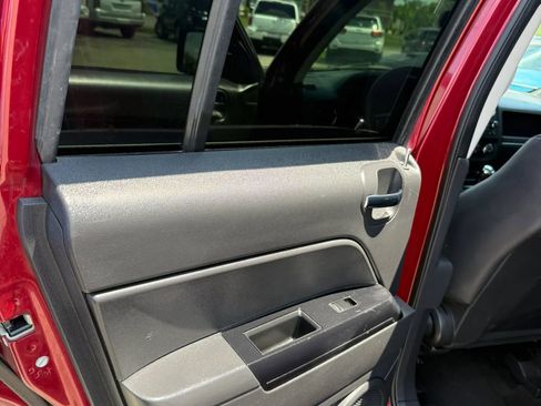 Used 2016 Jeep Patriot High Altitude AWD/4WD image 15